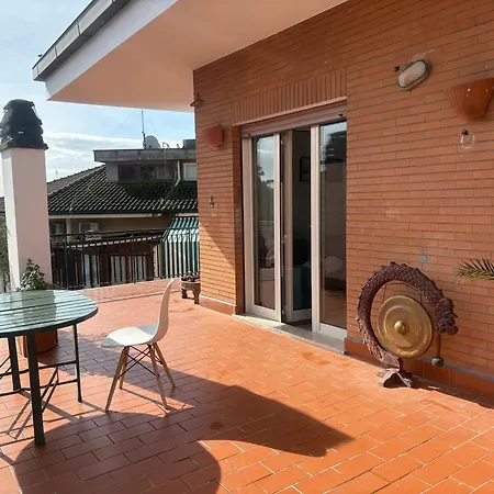 Little Sky House Apartmán